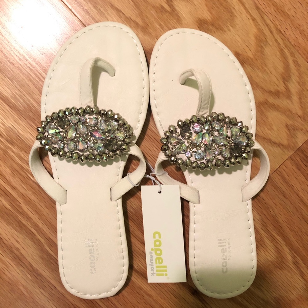 Capelli New York Sandals! Size 6 NWT